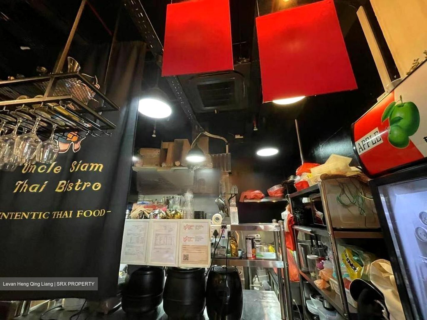 Burlington Square (D7), Retail #463340981